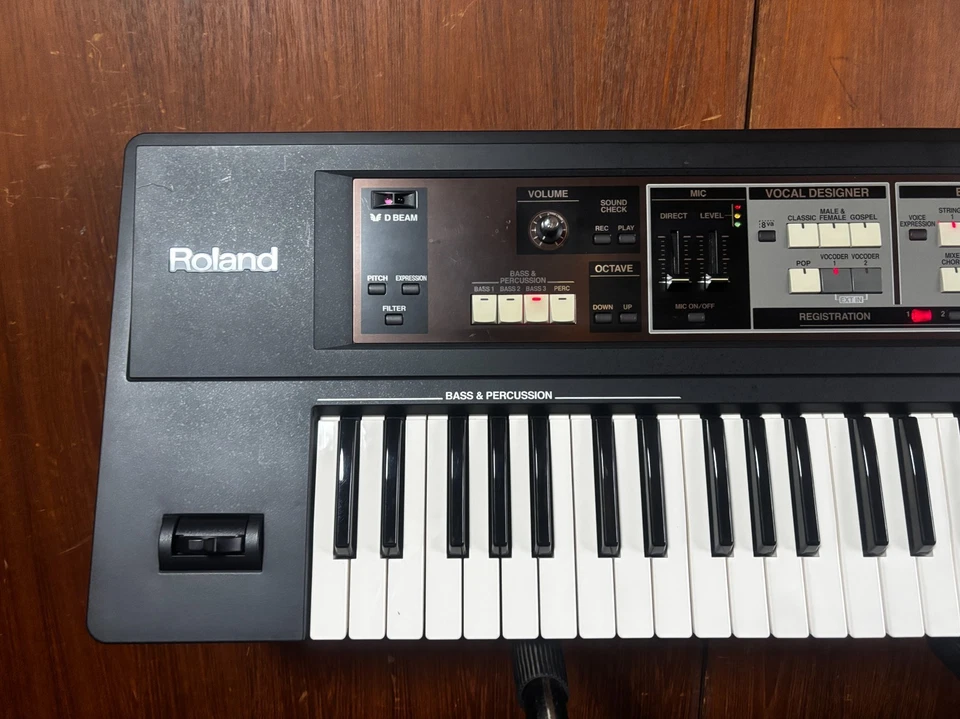 Roland VP-550 Vocal & Ensemble Keyboard - Image 2 of 4