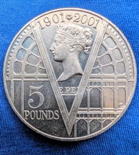 2001 Elizabeth II 100th Anniversary Death Of Queen Victoria Five Pounds £5 coin