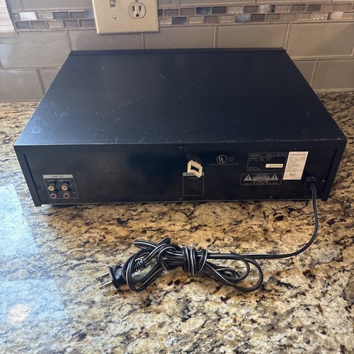 Sony CDP-C910 10-Disc CD Changer - SPORTA E CARTUCCIA MANCANTI - RICAMBI/RIPARAZIONE! - Foto 13 di 16