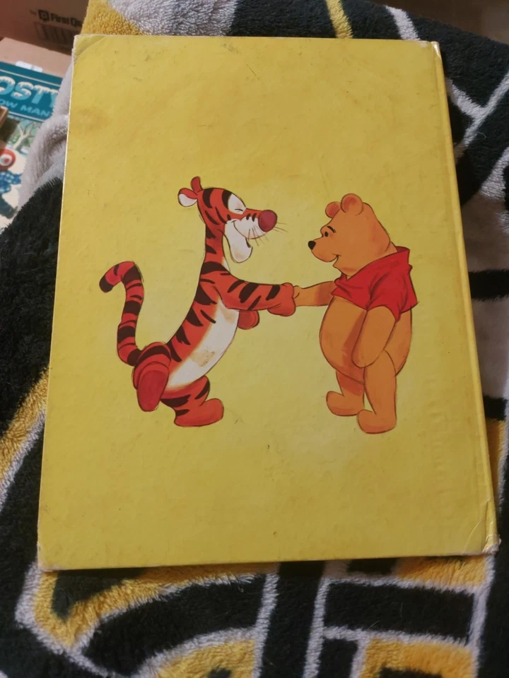 Винтажная Большая Золотая Книга ~ ПОДАРКИ WALT DISNEY WINNIE-THE-POOH MEET TIGGER 1972 - Изображение 4 из 4