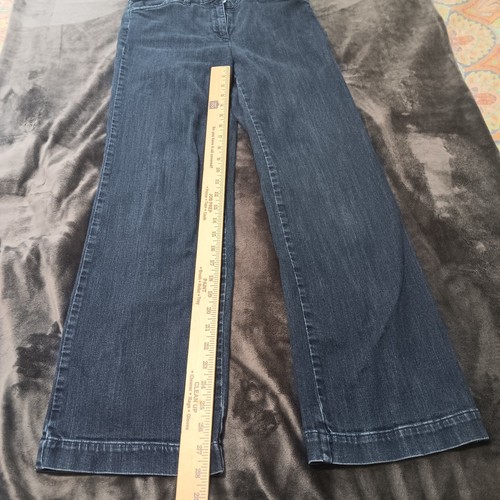 Talbots Women's Straight Leg Relaxed Fit Stretch Size 4 Dark Wash - Picture 3 of 7