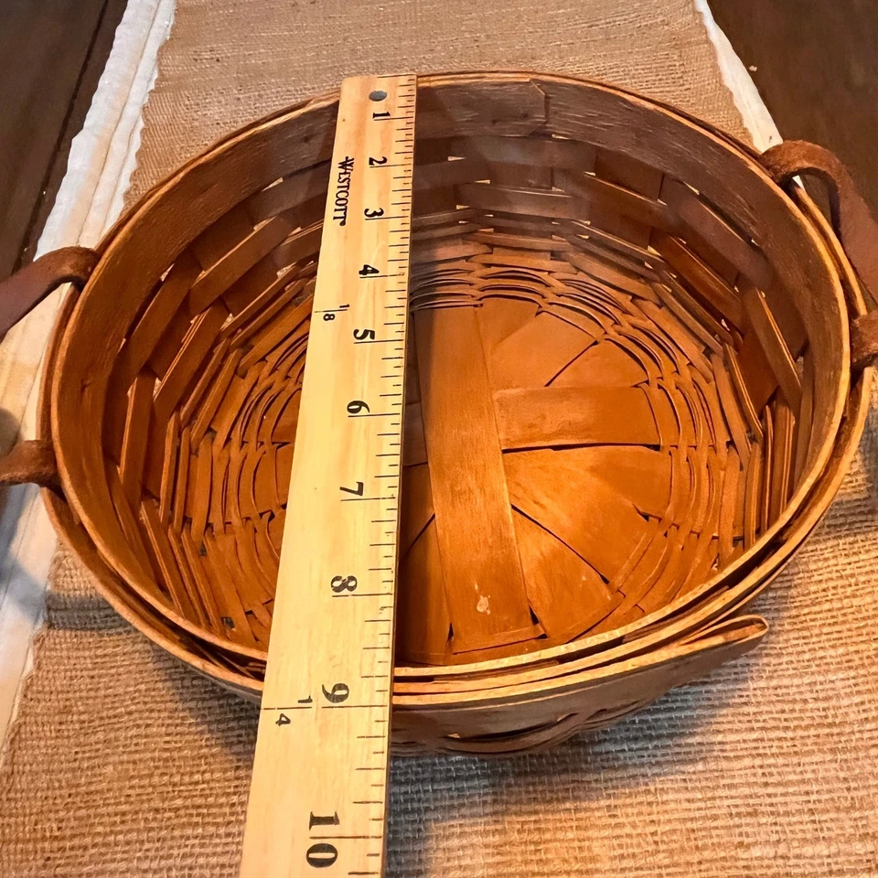 Vintage Longaberger Basket Round 9 inch Woven Leather Handle Vintage 1989 - Image 2 of 4