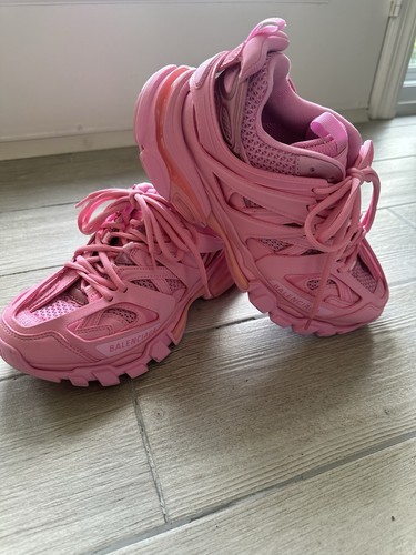 Balenciaga Women’s Track Trainer Size 8. - Picture 3 of 3