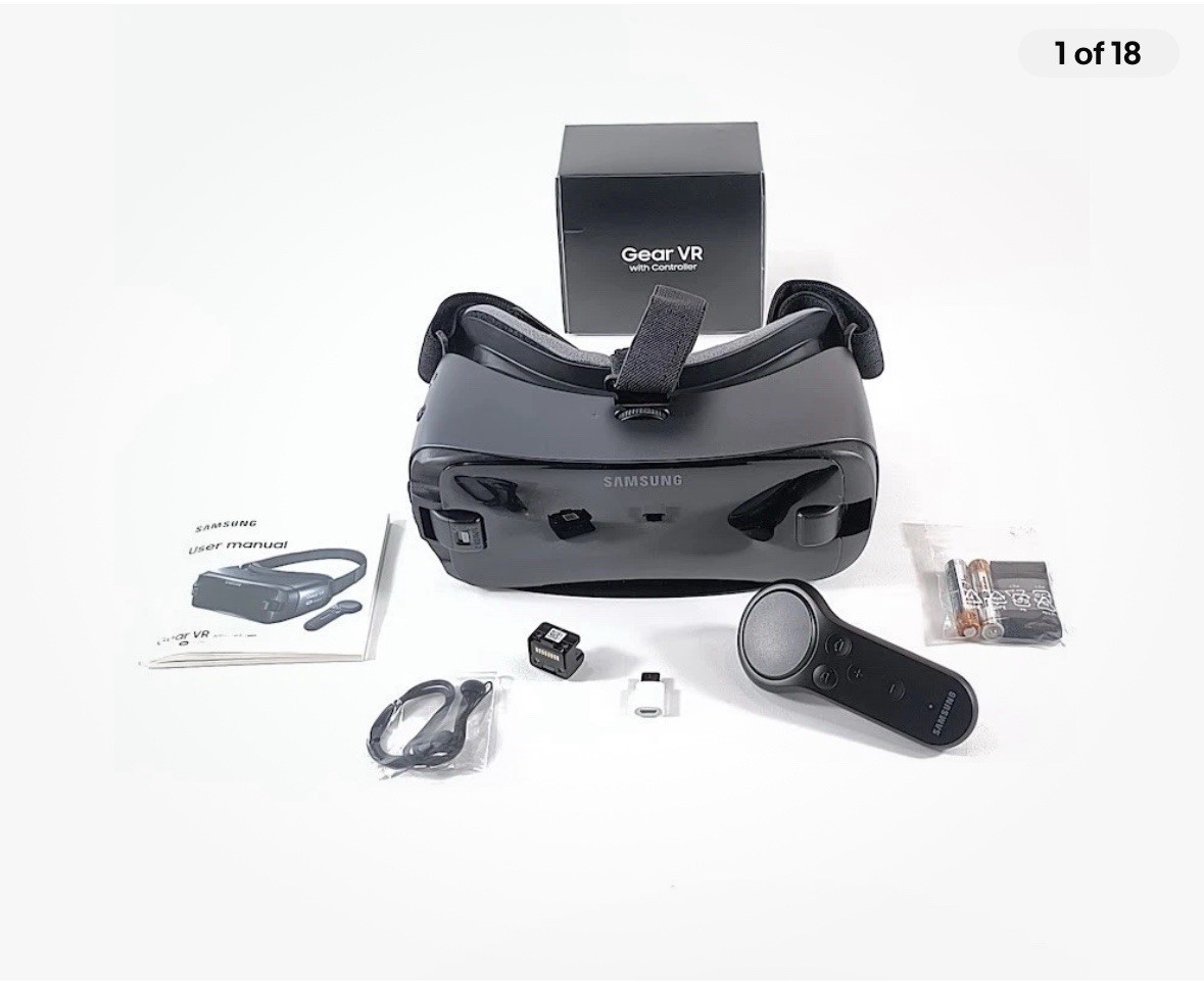Samsung SM-R325NZVAXAR Gear VR with Controller - Compatible