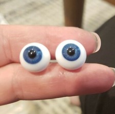 1 pair 12mm round Glass Eyes blue Kais