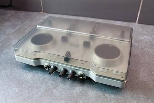 Hercules DJ Console MK4 USB DJ Controller - Silver - Picture 2 of 10
