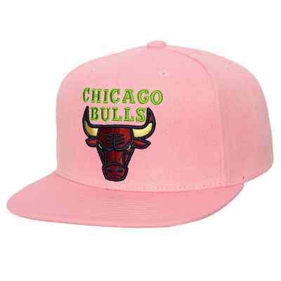 MENS MITCHELL & NESS NBA SO FRESH SNAPBACK BULLS - PINK