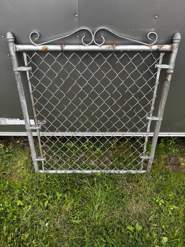 VINTAGE 1950'S SILVER WROUGHT IRON AND CHAINLINK FENCE GARDEN GATE 42T 37W