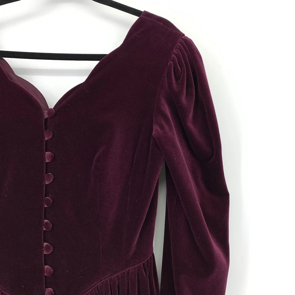 Vestido De Colección Laura Ashley Manga Larga Terciopelo Apx Talla 6 Botones Cuello Festoneado Granate Foto 3 de 4