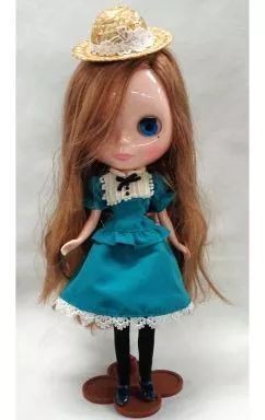 Takara Tomy Puppe Berry Vicky Neo Blythe Sammelfigur gebraucht 2010 Release