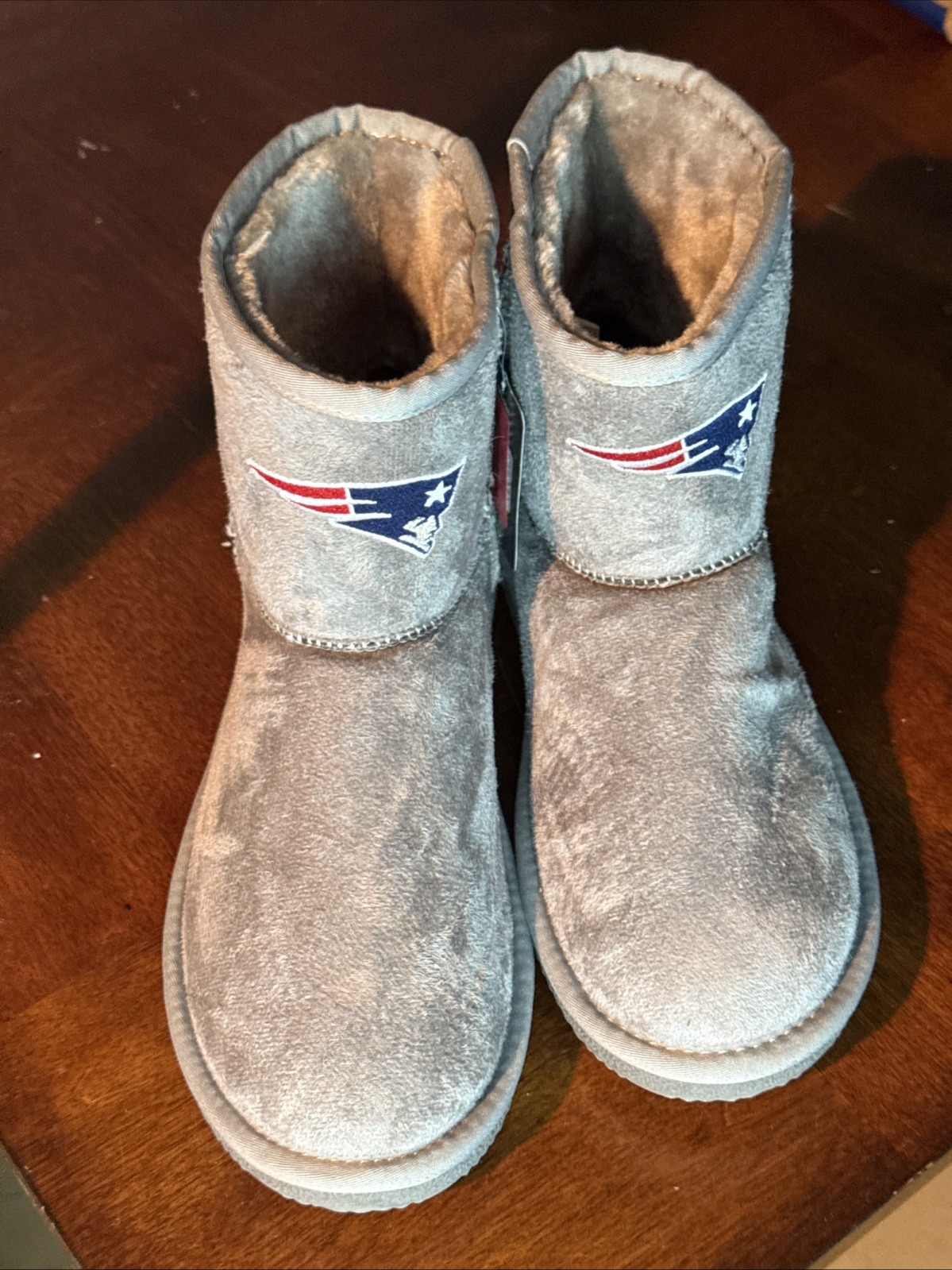 New NFL New England Patriots Grey Stylish Female Boots Super Bowl Football Sz 9
