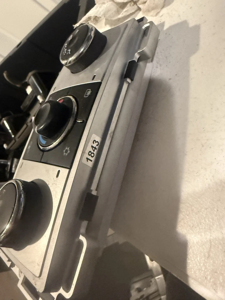 2008-2012 Chevrolet Malibu Ac Heater Climate Control 282514281 OEM - Изображение 4 из 4