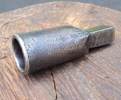 TALL BLACKSMITH ''FORMING'' RING TINSMITH STAKE HARDY ANVIL IRON WORKER SCROLLING
