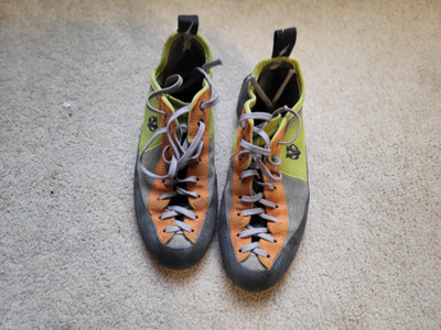 Evolv Trax VTR3D LaceUp Climbing Shoe Gray Green Orange Size 7.5 Men Rappelling
