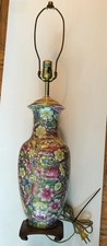 Vintage Porcelain Ginger jar shape lamp, with floral motif- working - no shade