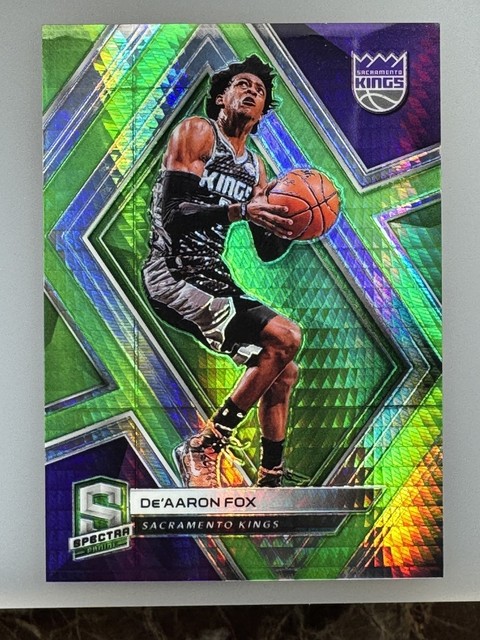 2018-19 Panini Spectra - De'Aaron Fox #87 Neon Green Prizm /49