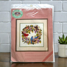 Wreath of Birds Crewel Kit 51011 -  1987 - From the Heart - Dimensions - 12 x 12