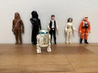 Lot of 6 vintage Star Wars action figures (Kenner). Includes: • R2-D2 (white/bl