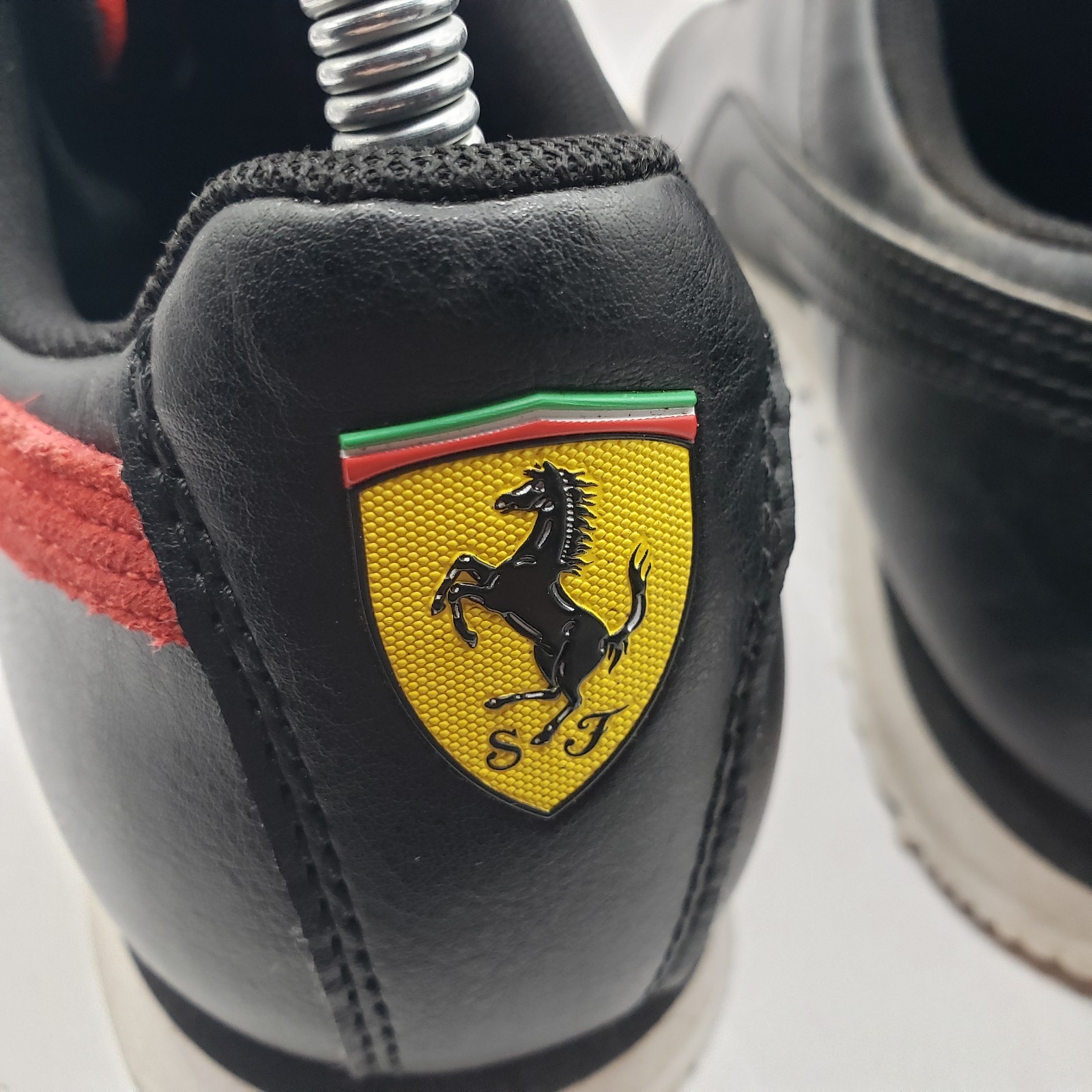 Puma Scuderia Ferrari x Roma 'Black Rosso Corsa' womens Size 8  306766-01 image 6