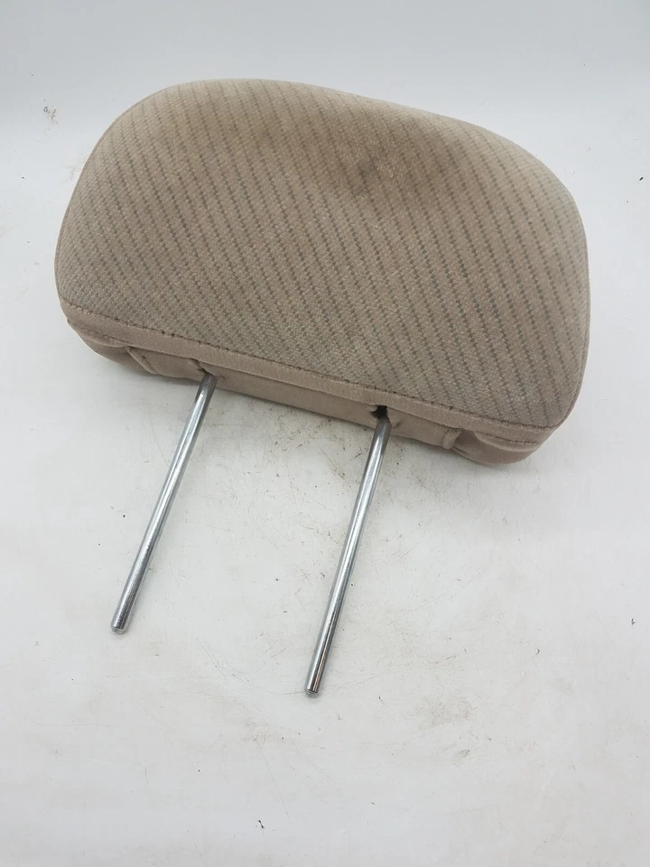 Левый передний подголовник со стороны водителя для Mazda 626 1998-1999 годов выпуска желтовато-коричневый б/у в заводской упаковке от оригинального производителя - Изображение 2 из 4