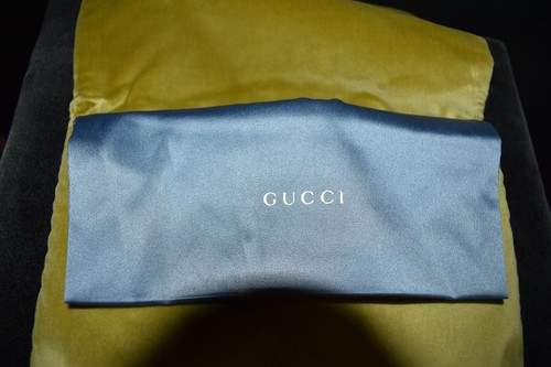 Authentic GUCCI Chartrouse Velvet & Steel Blue Silk padded case for valuables - Picture 5 of 8