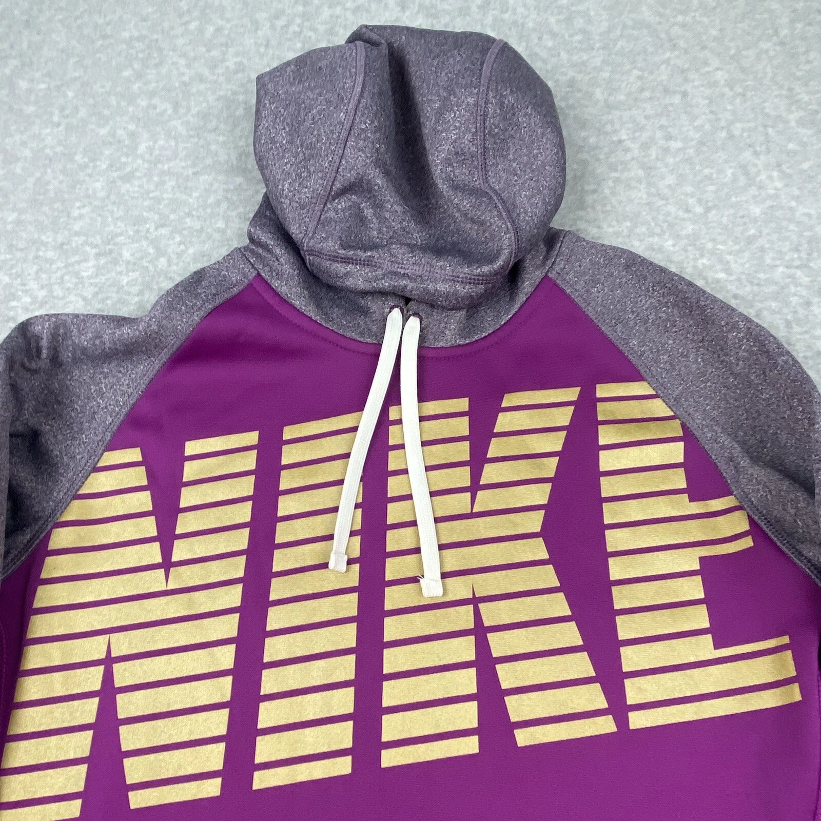 VETEMENTS Felpa con cappuccio da donna Nike taglia media therma fit pile atletica da corsa viola