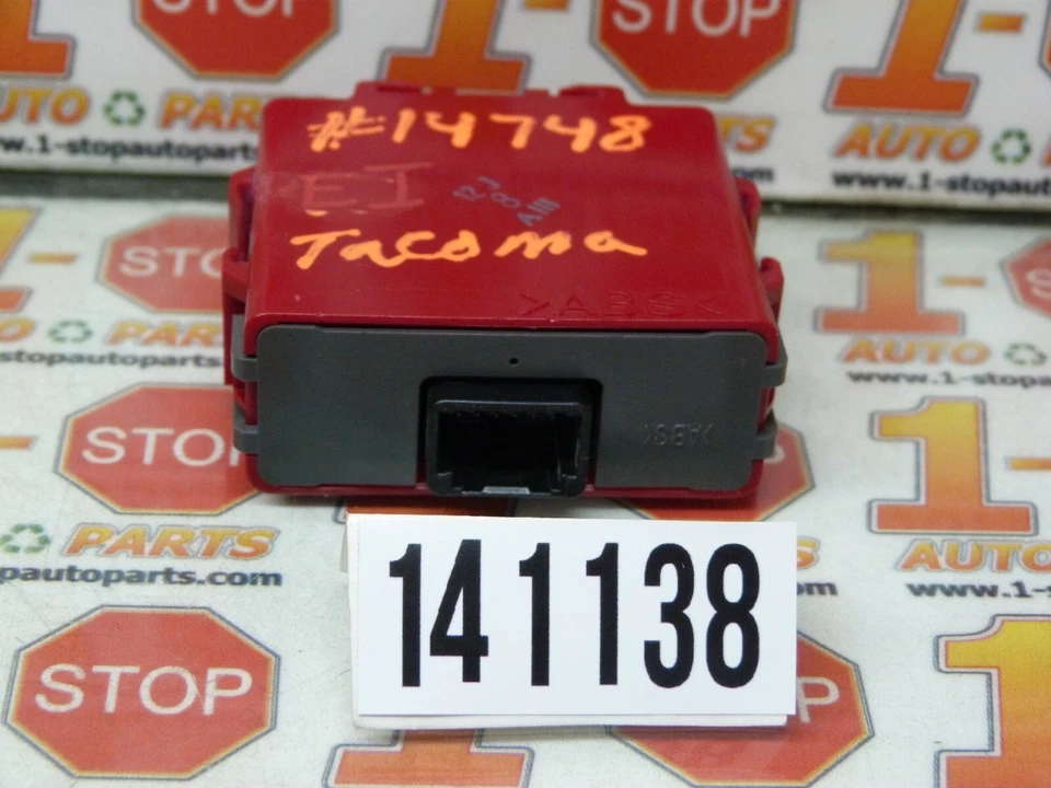 08 2008 TOYOTA TACOMA TPMS TIRE PRESSURE MONITOR SENSOR 89769-35090 OEM - Image 4 of 4