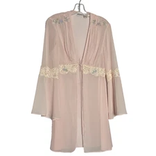 Chiffon RobeWomen's Large Bell Sleeve Embroidered Lace Madison Studio Pale Pink