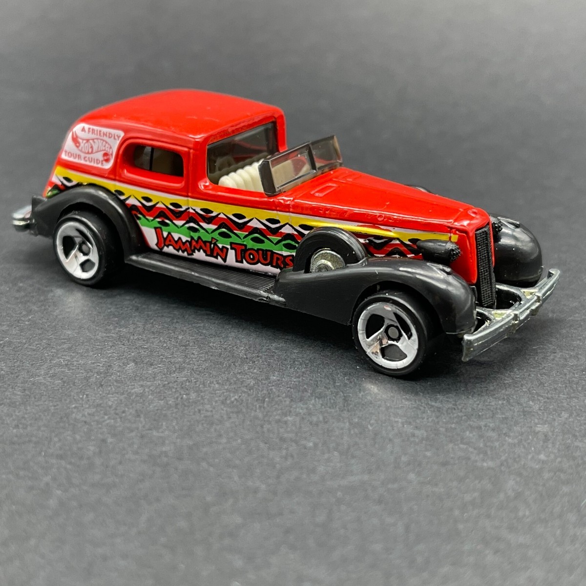ネックレス ミニカー ホットウィール HOOLIGAN 紐42-46cm