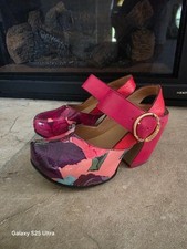 JOHN FLUEVOG PREPARES Guide Red Floral Platform Mary Jane Heels Shoes 7.5