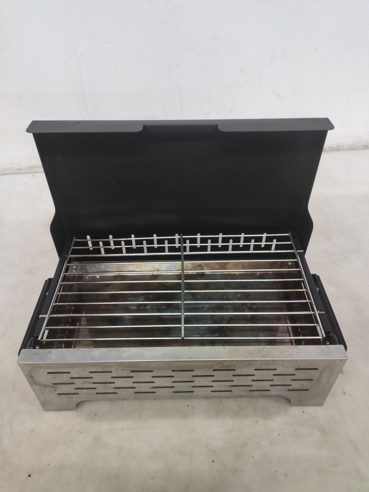 Parrilla plegable premium con bolsa: parrilla de camping certificada por DEKRA