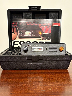 Escort Radar Warning Receiver w/ Case & Manual Powers On Partially Tested