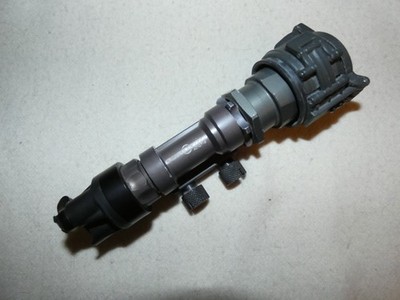 Original US Military Issue Surefire M952 Tactical Flashlight Weapon Light