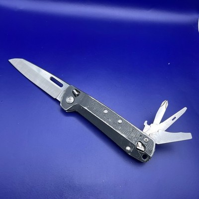 Leatherman FREE K2 Pocket Knife Multi-Tool Gray