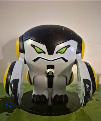 Cartoon Network Ben 10 Omniverse RARE Cannonbolt Transforming Figure