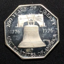 1976 200 Years Of Liberty 1 oz Silver Round