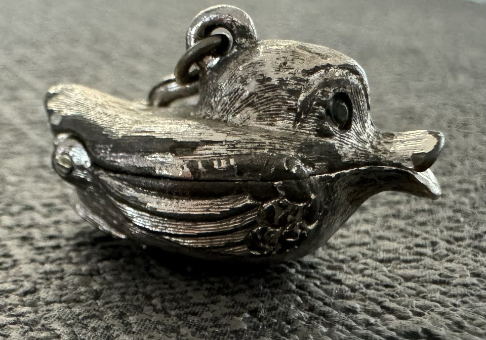 Vintage Silver Tone Metal Duck Green Jeweled Eyes Bracelet Charm