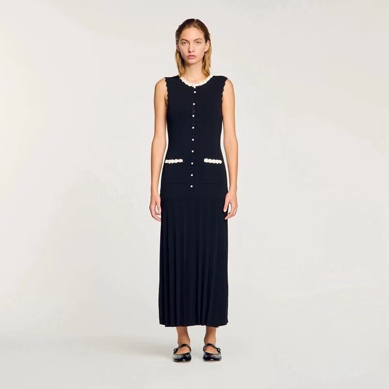 sandro black pearl dress Flower set Color contrast edging Round neck Sleeveless Dresses RosyBrown Round neck Finding a deep purple/plum Color:French Rose