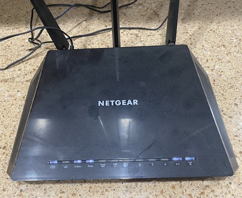 NetGear Nighthawk R7450 AC2600 Gigabit Wireless Smart WIFI Router Pre Owned - Picture 2 of 4