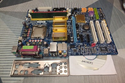 GIGABYTE GA-P35-S3 REV:1.0 LGA 775 Intel Motherboard +C2D E6750 + RAM 1Gb +I/O