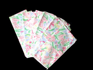 6 Macy's Decor Floral Table Napkins 100% Cotton (USA) --18" x 18" NWT