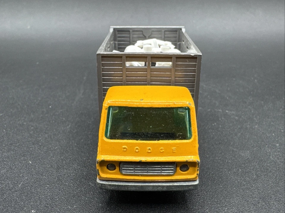 Vintage Lesney Matchbox #37 CATTLE TRUCK yellow  Original Box COMPLETE - Image 3 of 4