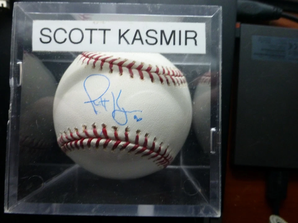 Béisbol de Grandes Ligas firmado por Scott Kazmir con estuche y certificado de autenticidad Foto 3 de 3