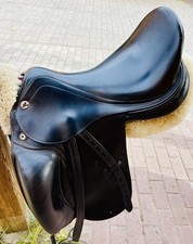 Dressursattel Prestige D1K Monoflap 17” Schwarz