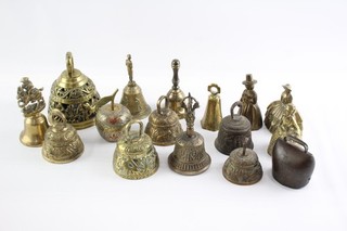 Vintage Brass Bells Of Various Style & Sizes Job Lot 4343g