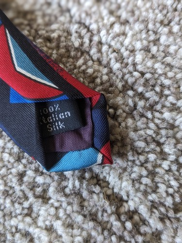 Vintage Bugatti 100% Italian Silk Mens Neck Tie Red & Blue Geometric Necktie - Picture 4 of 8