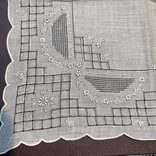Lot 2 ANTIQUE Linen Handkerchief Handmade LACE Geometric Victorian Heirloom - Picture 5 of 5