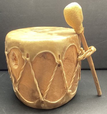 Vintage authentic NATIVE AMERICAN 2 sided LOG DRUM with beater