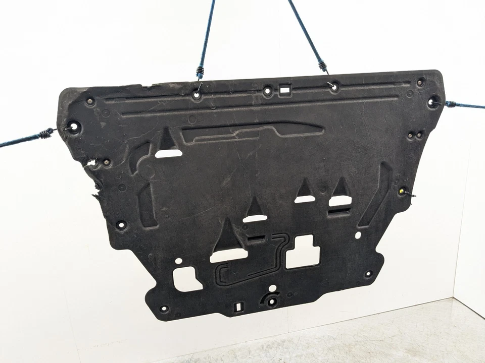 VOLVO XC60 MK2 ENGINE UNDER TRAY COVER SPLASH GUARD 32226491 2024 - Image 3 of 4