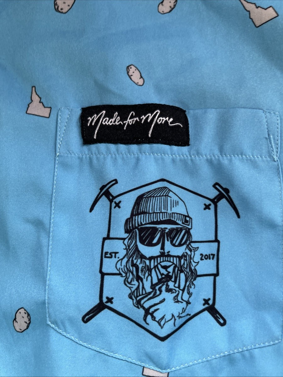 Perrine Man Press Button Up Large View 2